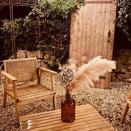 Cosy Avec Jardin Et A - Fr-1-489-520